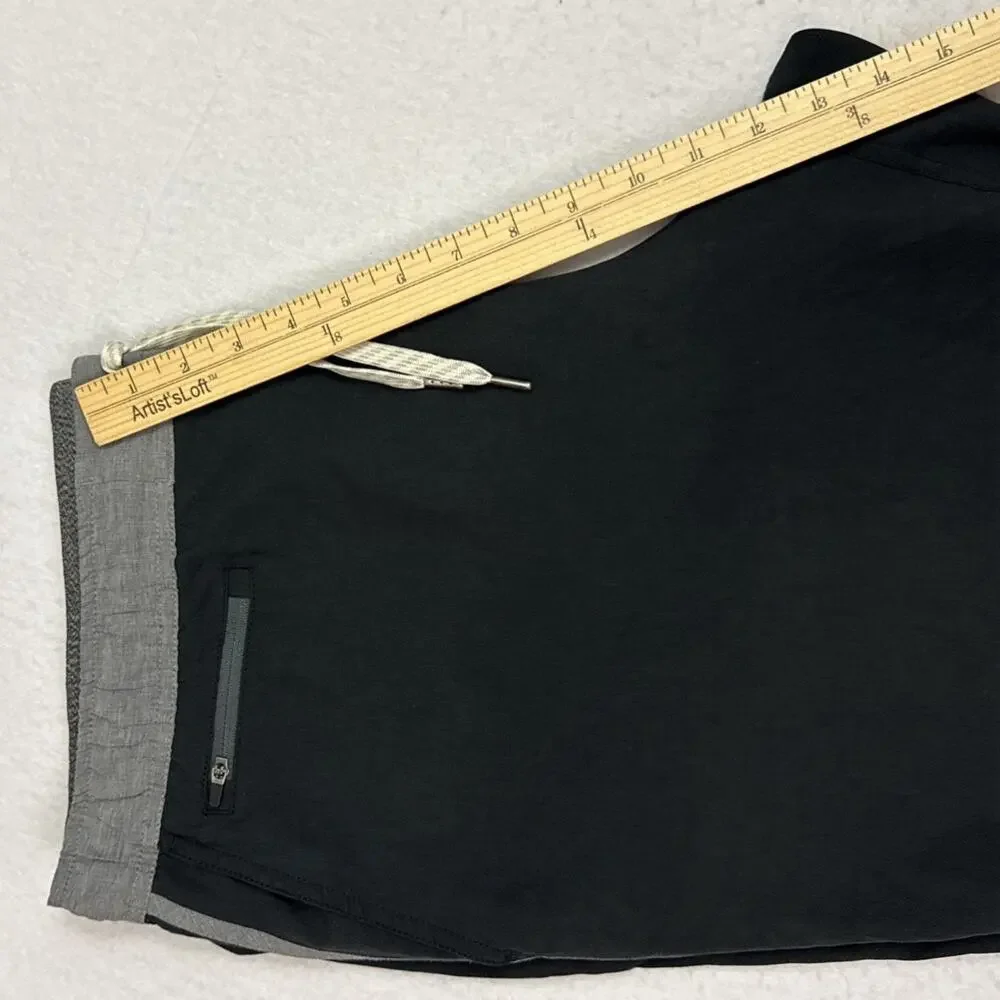 Vuori Banks Shorts Mens XL Black Gray 7 Inch Performance Athletic Swim Hybrid
